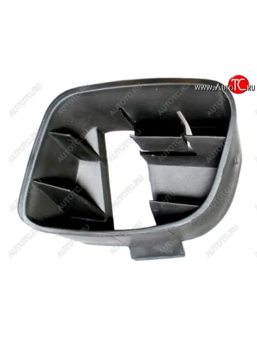 Левая вставка переднего бампера (пр-во Китай) BodyParts Audi 80 B3 седан (1986-1991)