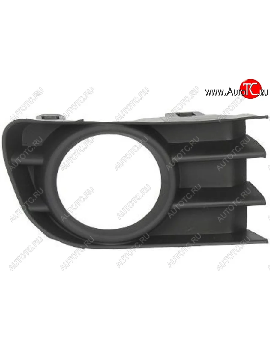 Правая вставка переднего бампера (с отверстием под ПТФ, пр-во Италия) BODYPARTS Renault Megane седан  дорестайлинг (2002-2006)  в Самаре Самарской области