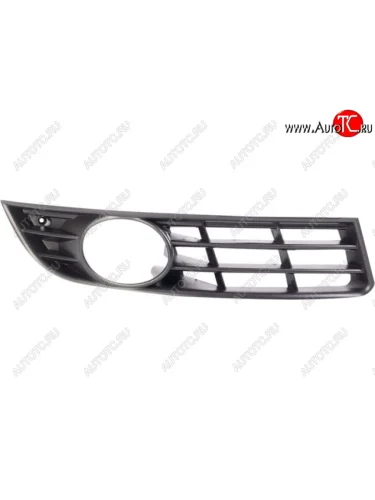 Правая вставка переднего бампера (с отверстием под ПТФ, пр-во Китай) BODYPARTS Volkswagen Passat B6 седан (2005-2011)