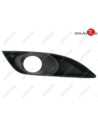 Правая решетка переднего бампера (с отверстием под ПТФ, пр-во Тайвань) TYG Toyota Auris E150 хэтчбэк 5 дв. дорестайлинг (2006-2010)