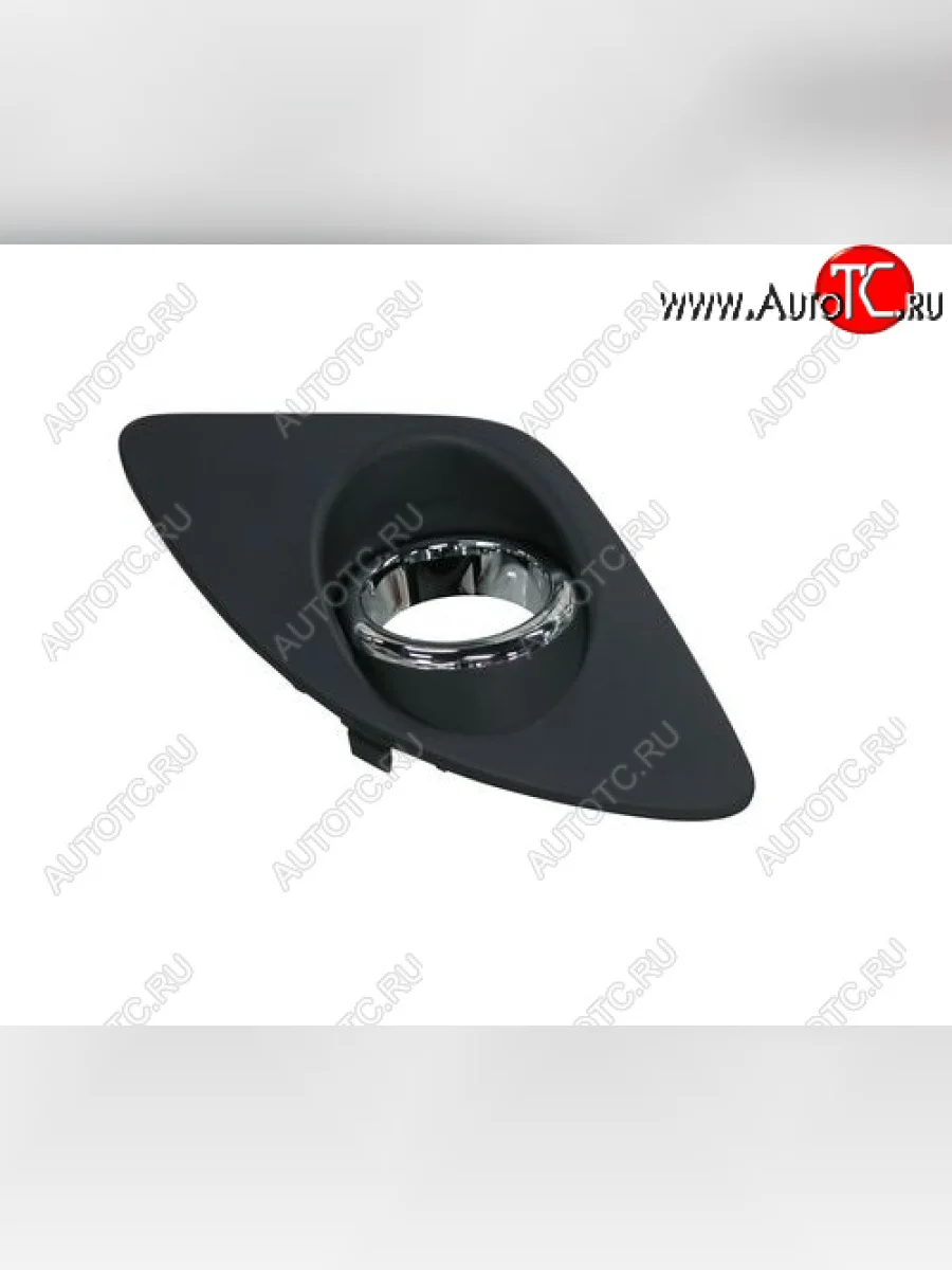 Правая вставка переднего бампера (с отверстием под ПТФ, пр-во Тайвань) API KIA Ceed 1 ED дорестайлинг, хэтчбэк 5 дв. (2006-2010) (молдинг хром)  в Воронеже Воронежской области