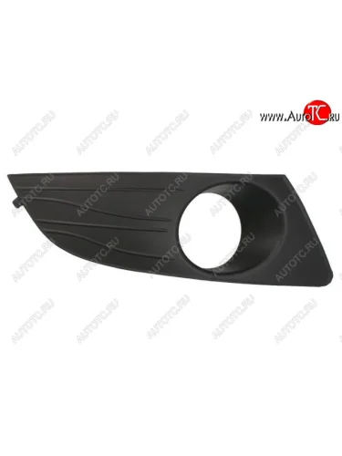 Правая вставка переднего бампера (с отверстием под ПТФ, пр-во Китай) BODYPARTS Renault Logan 1 рестайлинг (2010-2016)