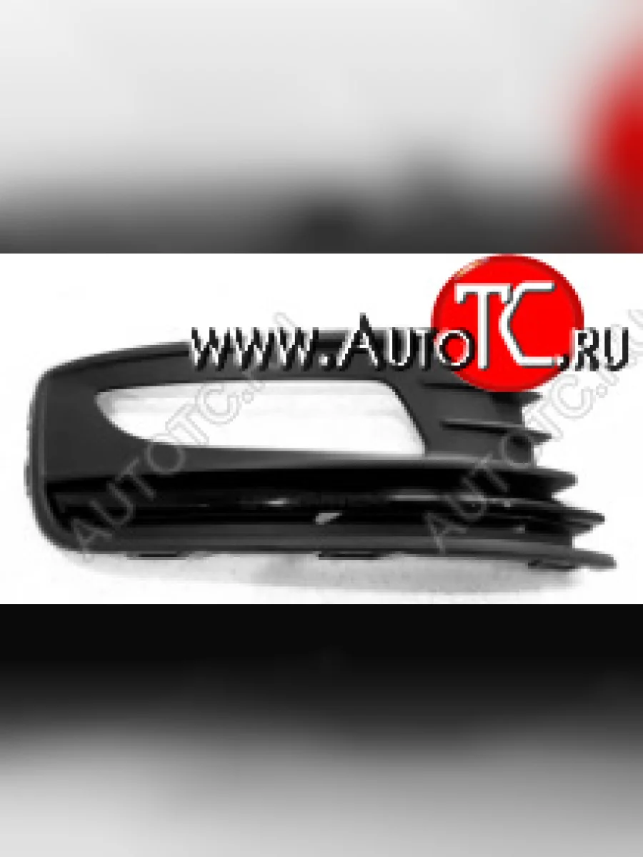 Левая вставка переднего бампера (с отверстием под ПТФ, пр-во Тайвань) TYG Volkswagen Polo Mk5 6R,6C,61 седан рестайлинг (2015-2020) (молдинг черный)  в Перми Пермском крае