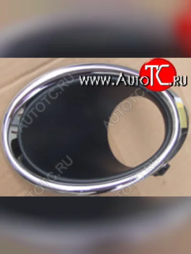 Левая вставка переднего бампера (с отверстием под ПТФ, пр-во Китай) BODYPARTS (хром) Nissan Qashqai 2 J11 дорестайлинг (2013-2019)