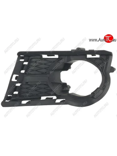 Левая вставка переднего бампера (с отверстием под ПТФ, пр-во Китай) BODYPARTS Volkswagen Tiguan NF дорестайлинг (2006-2011)