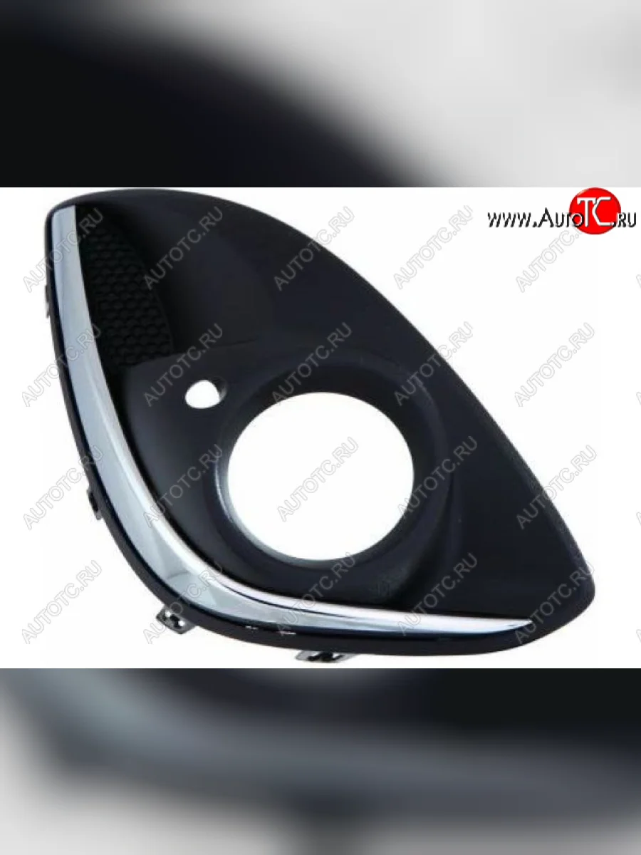 Правая вставка переднего бампера (с отверстием под ПТФ, пр-во Тайвань) TYG Opel Corsa D 1-ый рестайлинг, хэтчбэк 3 дв. (2010-2011) (молдинг хром)  в Керчи Республика Крым