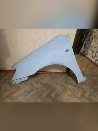 Крыло переднее левое (с отв. повторителя) AVG (неокрашенное) Toyota Corolla ( E120,  E130) (2000-2007) седан дорестайлинг, седан USA, седан рестайлинг