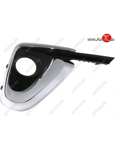 Правая вставка под ПТФ BodyParts (молдинг хром) Toyota Fortuner AN160 дорестайлинг (2015-2020)