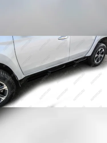 Защита порогов d76 с проступями Slitkoff (нержавейка с полимерным покрытием в цвет черный) Mitsubishi L200  5 KK,KL (2018-2022) рестайлинг