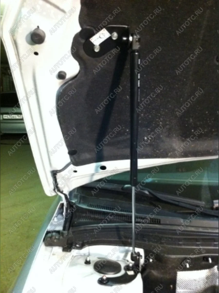 Упор капота ТехноМастер Hyundai I30 FD универсал дорестайлинг (2007-2010)  в Керчи Республика Крым