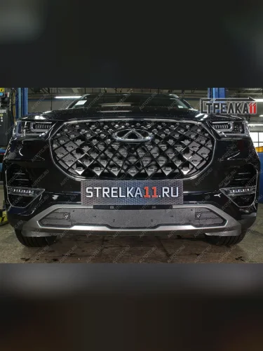 Зимняя защита на стяжке (низ с парктроником) Стрелка11 (черная) Chery Tiggo 8 PRO (2021-2025)