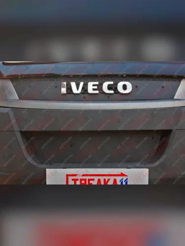 Зимняя защита на стяжке (низ) Стрелка11 (черная) Iveco Daily (2006-2011)