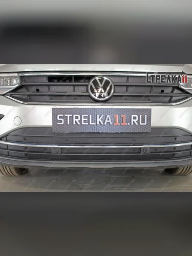 Зимняя защита на стяжке (верх 2 части) Стрелка11 (черная) Volkswagen Tiguan  Mk2 (2020-2022) рестайлинг