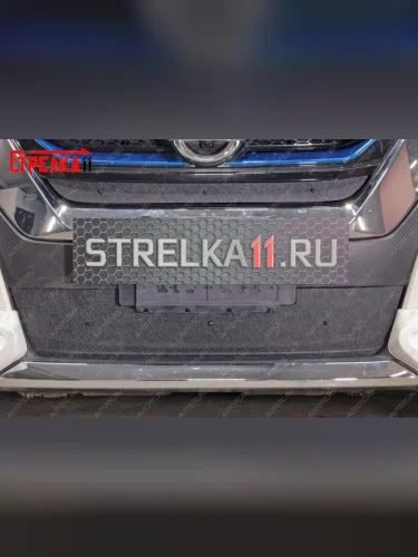 Зимняя защита на стяжке (верх) Стрелка11 (черная) Nissan Serena C27 минивэн дорестайлинг (2016-2019)