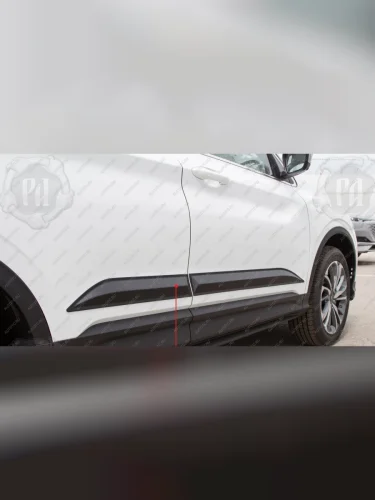 Молдинг двери задний правый Русская Артель (шагрень) Geely Tugella  FY11,HPBA4 (2022-2025) рестайлинг