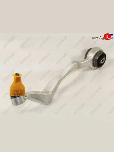 Рычаг передний верхний BMW 3 E90 04-12 RH SAT ST-31126769798
