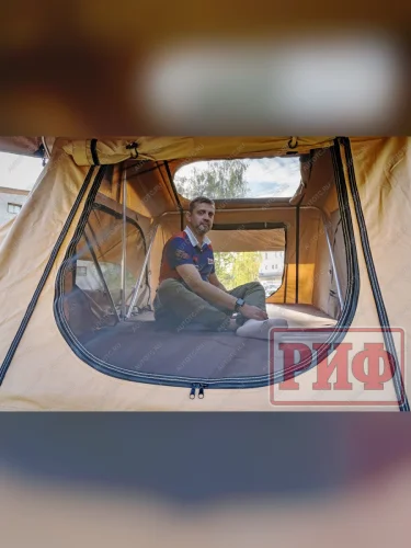 Палатка на крышу автомобиля (лестница, 240х140х130) РИФ Soft (корпус черный, тент песочный) Seat Toledo Mk2 седан (1998-2005)