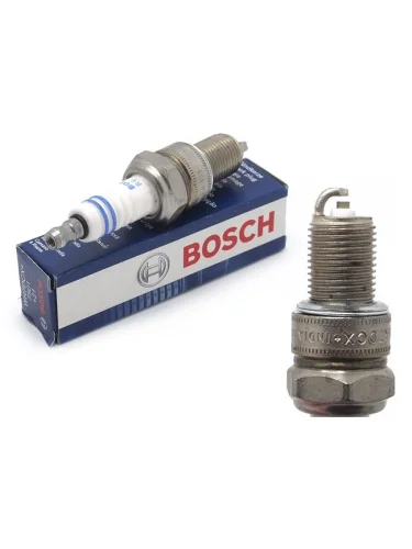 Свеча зажигания CHEVROLET AVEOKALOS 05-LADA GRANTAKALINALARGUS 11-NIVA 76-MMC L200 86-07 BOSCH 0242235707