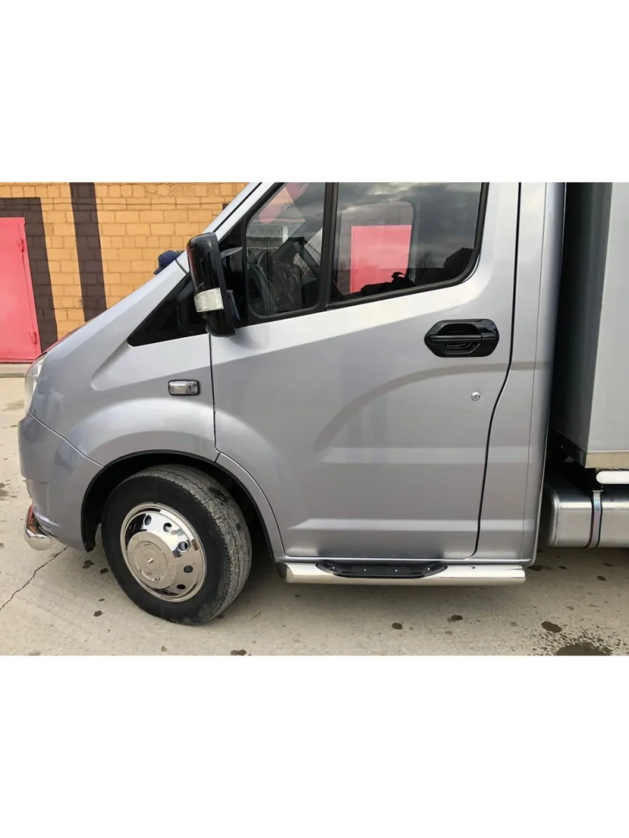 Защита порогов правая сторона (труба с проступью) (d76, 63.5) Техно Сфера  ГАЗ ГАЗель Next (2016-2025) A31,A32, C45, C46 (Черный матовый)  в Самаре Самарской области