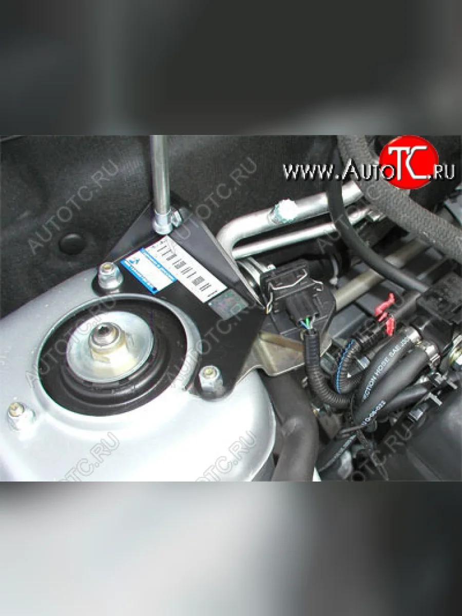 Кронштейн упора капота Lada Priora ТехноМастер ТехноМастер 8231.0410.04  с доставкой в г. Керчь