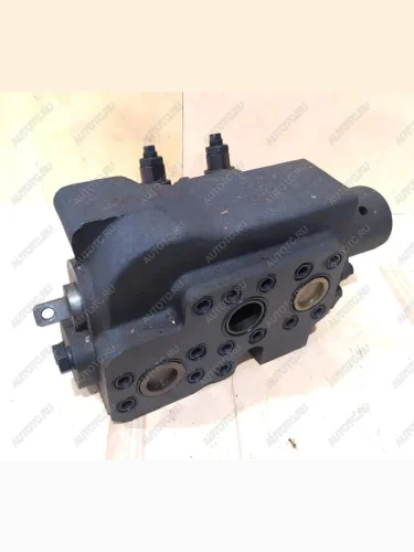 Гидрораспылитель управления рыхлителем SD16 SHANTUI 16y-60-11000