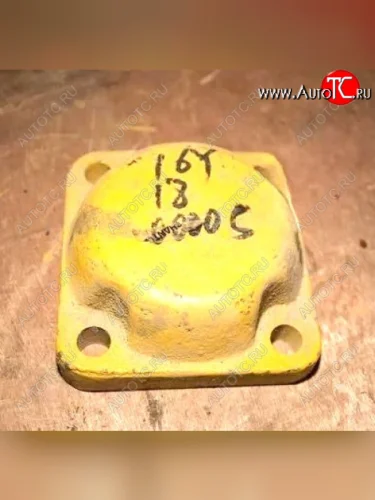 Крышка кронштейна крепления подшипника SD16 SHANTUI 16y-18-00005