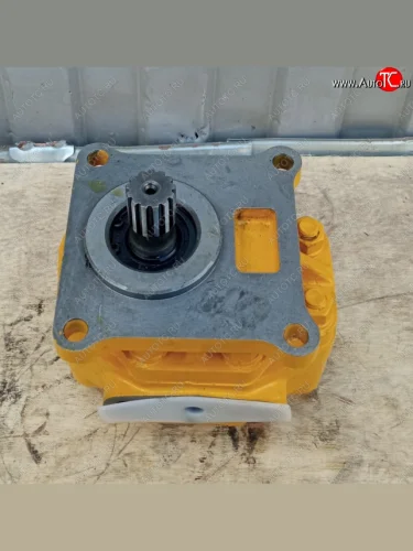 Насос трансмиссии SD16 (13 шлиц. диам вала 24) SHANTUI 16y-75-2400007432-71203