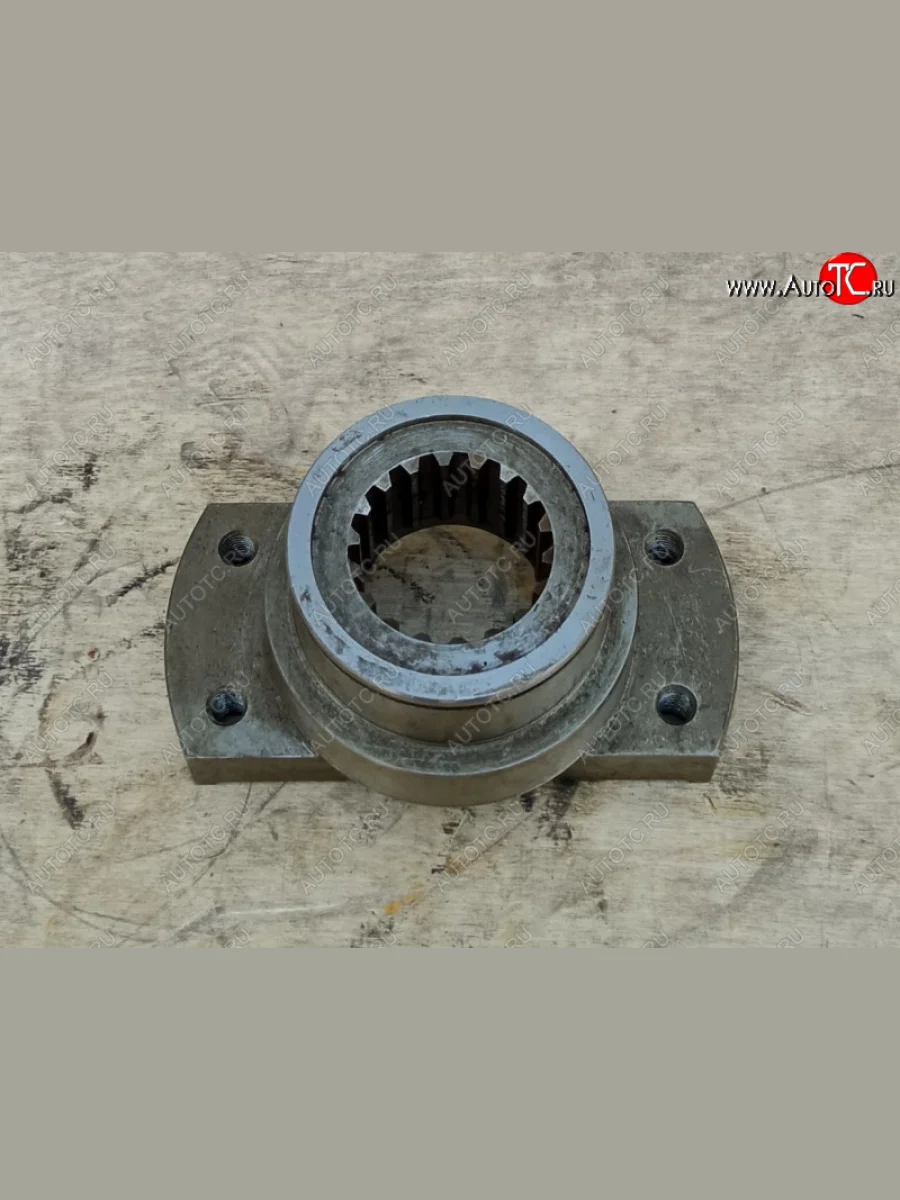 Фланец шарнира карданного в КПП 16Y-15-00009 SHANTUI 16y-15-00009  в Самаре Самарской области