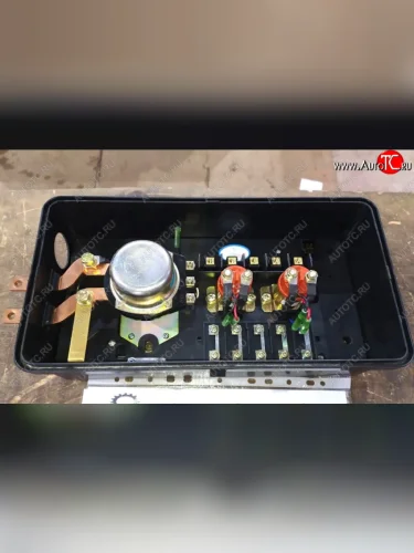 Блок электрического питания распределительный FAW 3252, 3312 (!!!УЦЕНКА: возможен нетоварный вид!!!) FAW 3722080-382c