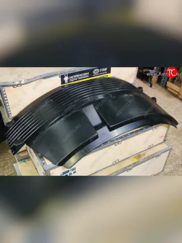 Брызговик (подкрылок) кабины FAW J6 Е5 правый FAW 5103162-b35a