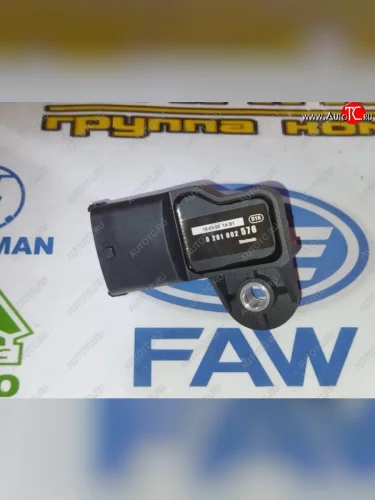 Датчик давления и температуры воздуха во впускном коллекторе FAW 3602035a630-0000