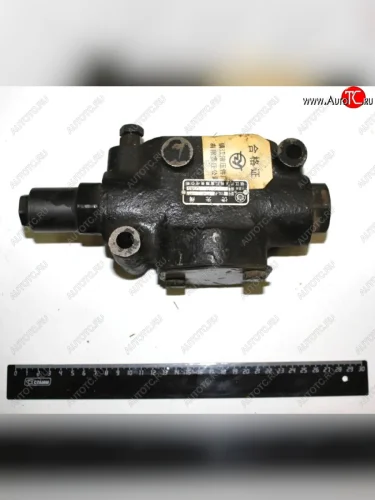 Клапан приоритета YXL-250-164120001807 (!!!УЦЕНКА: возможен нетоварный вид!!!) SDLG yxl-250-164120001807