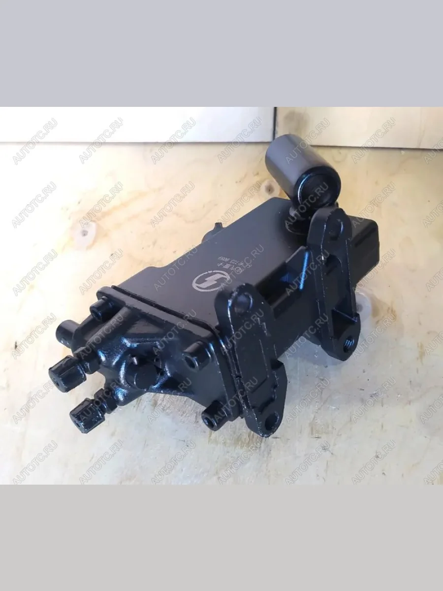 Насос подъема кабины 199100820025 (!!!УЦЕНКА: возможен нетоварный вид!!!) SHACMAN 199100820025  в Самаре Самарской области