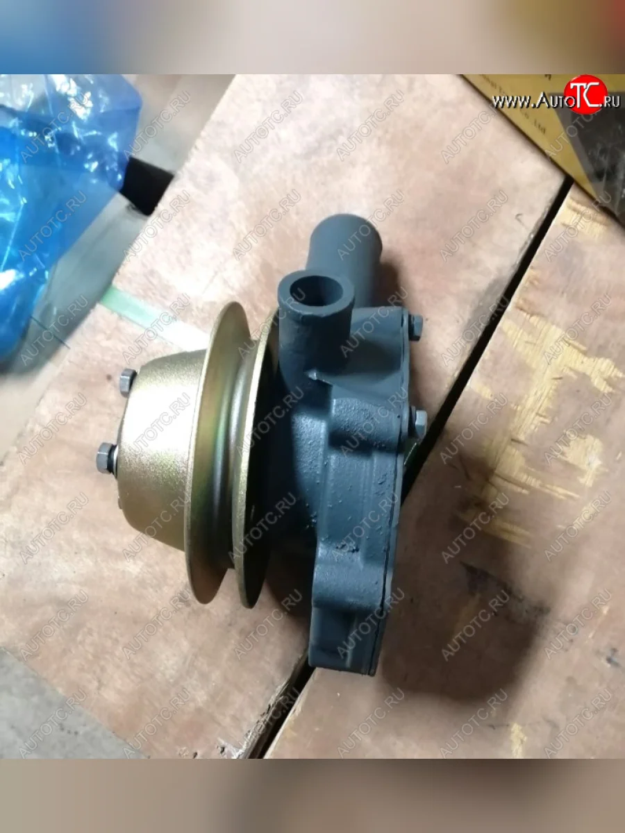 Насос водяной системы охлаждения Yuchai (с толстым выходом) YUCHAI YUCHAI 630-13070104110000561142  в Самаре Самарской области