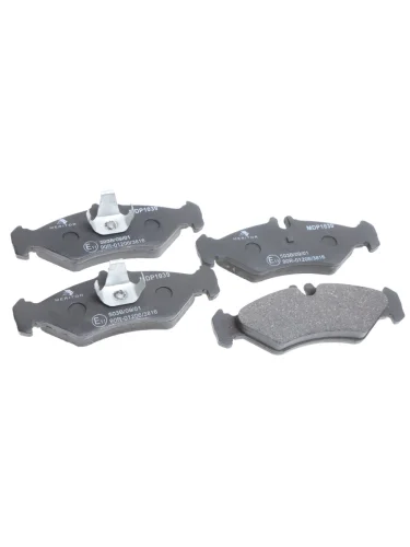 Колодки тормозные MERCEDES Sprinter дисковые (141x49x17) (4шт.) MERITOR MERITOR mdp1039