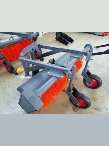 Щетка коммунальная МТЗ-80,82,1221,LOVOL-504 сварной редуктор, колеса 4.00х8 (40-90 л.с.) САЛЬСК Сальсксельмаш мк-4