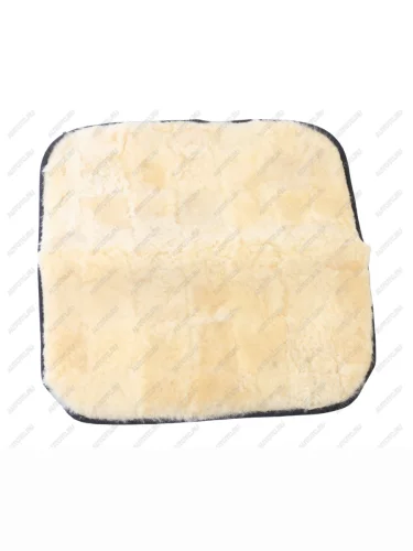 Накидка на сиденье мех натуральный (овчина) кусковая бежевая без спинки (50х50см) ШКУРА-ДЕКОР ШКУРА-ДЕКОР sd-00171