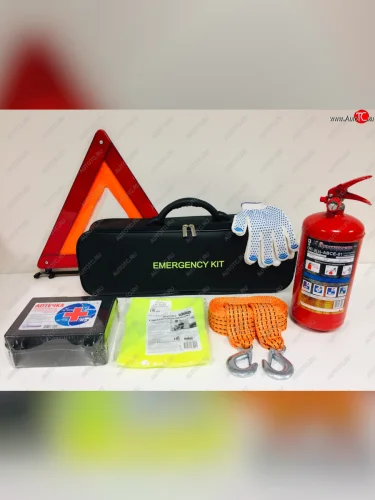 Набор автомобилиста (огнетушитель ОП-2,аптечка,знак,трос 5т,перчатки,жилет) сумка искусственная кожа NO NAME премиум