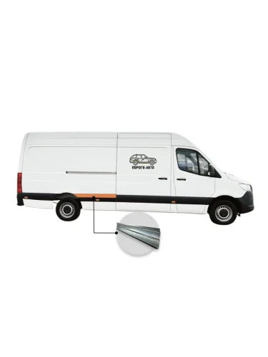 Вставка под молдинг кармана перед задним правым колесом верхняя Volkswagen Crafter maxi