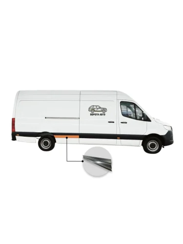 Вставка под молдинг кармана перед задним правым колесом нижняя Volkswagen Crafter maxi