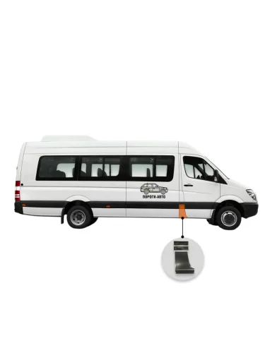 Карман после пассажирской двери с заходом под молдинг Volkswagen Crafter maxi long