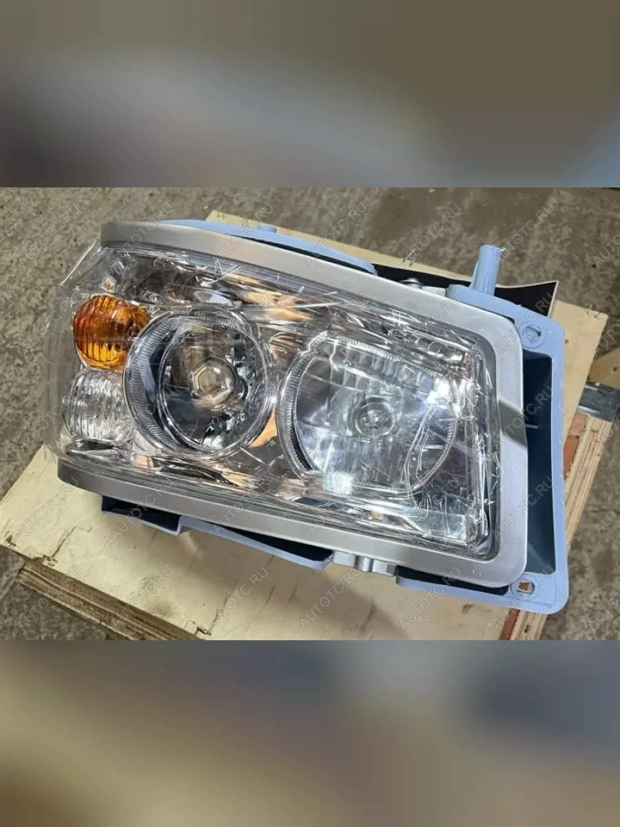 Фара передняя правая (не линза) HOWO (!!!УЦЕНКА: возможен нетоварный вид!!!) SITRAK wg9719720002  в Самаре Самарской области