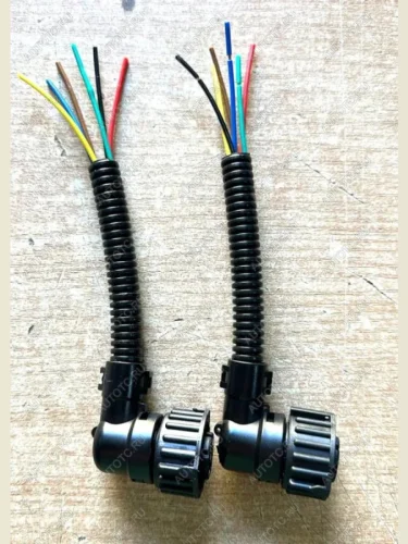 Фишка фонаря стоп сигналов J6 (разъем 6 контактов) FAW 3716015-3716020-jack