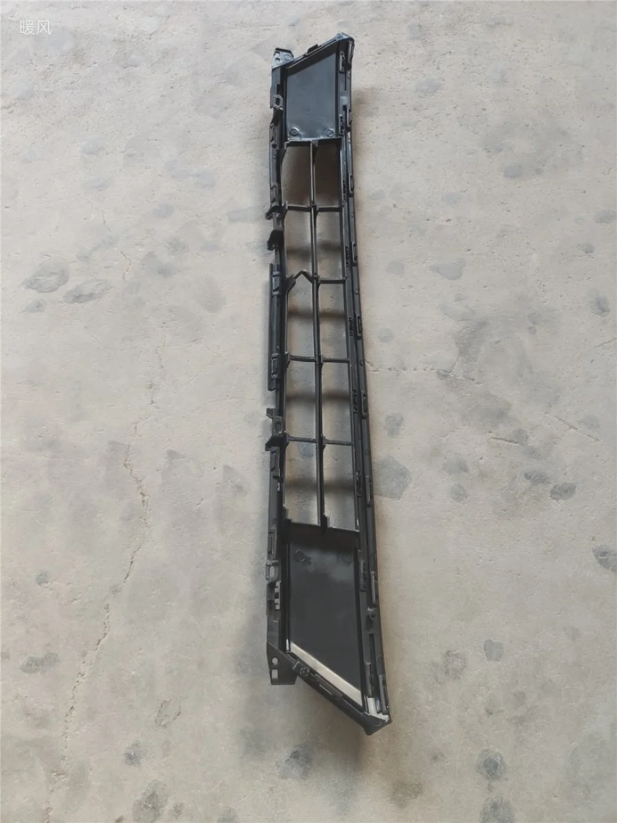 Решетка в бампер GEELY MONJARO D GEELY bg0000035  в Самаре Самарской области