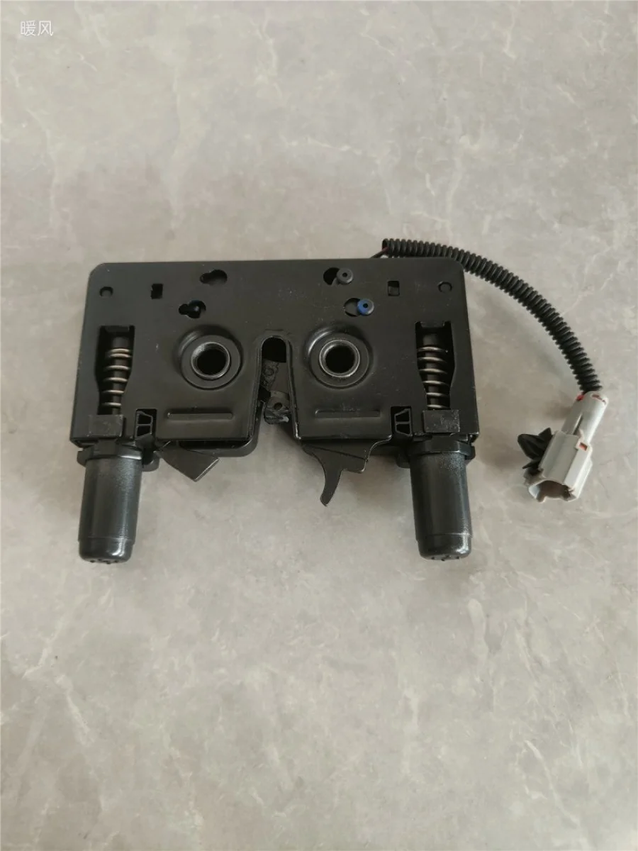 Замок капота GEELY MONJARO  GEELY hl28000028  в Самаре Самарской области