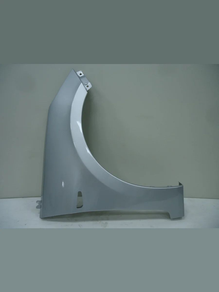 Крыло переднее правое (окрашенное) DAR Hyundai Solaris RBr хэтчбэк дорестайлинг (2010-2014) (Серебристый металлик (Sleek silver Silver RHM))  в Перми Пермском крае