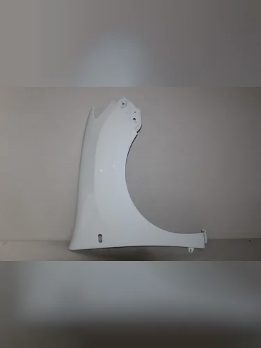 Крыло переднее правое (окрашенное) DAR (Blanc glacier 369 (Белый лед)) Renault Logan 1 дорестайлинг (2004-2010)