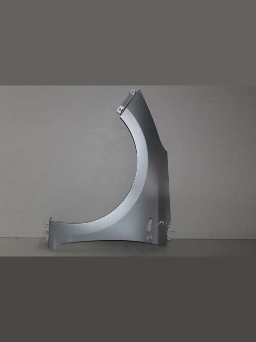 Крыло переднее левое DAR (окрашенное) Hyundai Solaris HCR седан дорестайлинг (2017-2020) (Серебристый металлик (Sleek silver Silver RHM))  в Керчи Республика Крым