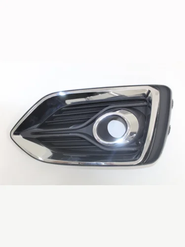 Рамка ПТФ хром Hyundai Solaris 2017- правая SAT otm1990013