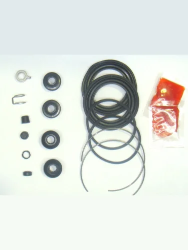 Ремкомплект суппорта для TOYOTA AURIS  CAMRY  NOAH  RAV4 FR (на 2 суппорта) DAR rsk1760034